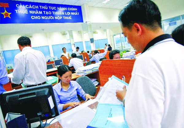 Những quy định về khống chế chi phí lãi vay được trừ thuế không quá 20% đã gây sự chú ý của nhiều DN, chuyên gia
