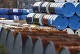 Giá dầu thế giới tiếp tục giảm nhẹ