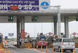 Mua và sử dụng ô tô, người dân phải chịu những khoản phí, lệ phí nào?