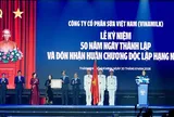 Nửa thế kỷ phụng sự khát vọng Việt, Vinamilk đón nhận Huân chương Độc lập hạng Nhất