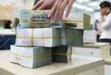 Lãi suất tiết kiệm chạm 10%/năm, ngân hàng nào đang dẫn đầu?