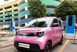 Tài xế dịch vụ nâng cấp từ xe máy lên ô tô: VinFast Minio Green là “vé lên đời” đáng giá