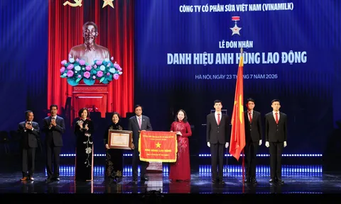 Vinamilk đón nhận danh hiệu Anh hùng Lao động, khẳng định dấu ấn 50 năm phát triển
