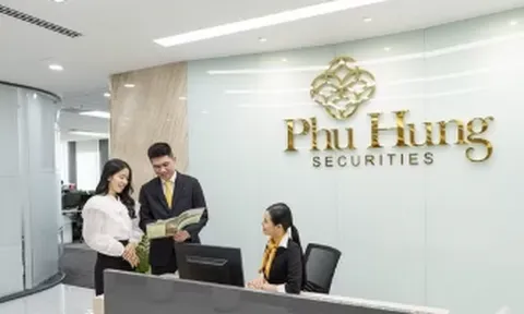 Chứng khoán Phú Hưng (PHS) tăng vốn 500 tỷ đồng, lợi nhuận nửa đầu năm giảm gần 60%