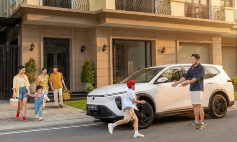 Giá còn 682,5 triệu đồng, VF MPV 7 đáp ứng tốt cả đi phố lẫn đường dài