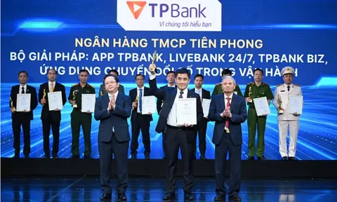 Liên tiếp được vinh danh Doanh nghiệp Chuyển đổi số xuất sắc: TPBank ghi dấu trên bản đồ ngân hàng số Việt Nam
