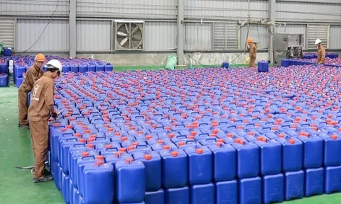 Lợi nhuận Hóa chất Đức Giang 'bốc hơi' 51% trong quý II
