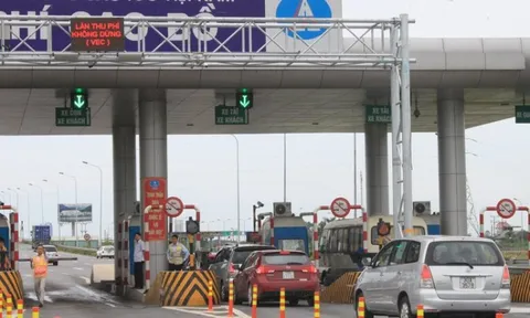 Mua và sử dụng ô tô, người dân phải chịu những khoản phí, lệ phí nào?