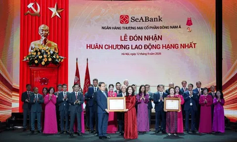Doanh nhân Nguyễn Thị Nga nhận danh hiệu Anh hùng Lao động, SeABank đón Huân chương Lao động hạng Nhất