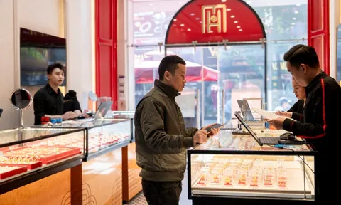 Giá vàng hôm nay 2/10: Nơi tăng nhẹ, chỗ giảm sâu