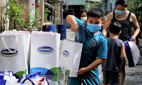 Chương trình trợ giá của Vinamilk giúp các bà nội trợ yên tâm trong mùa dịch.