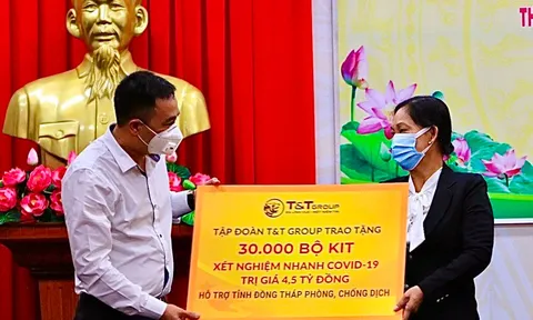 T&T Group trao tặng 140.000 bộ kit test nhanh COVID-19 và 150 tấn gạo hỗ trợ một số tỉnh phía Nam