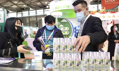 Vinamilk ra mắt sữa tươi Organic “tiêu chuẩn kép” tại Triển lãm quốc tế hàng đầu Thượng Hải