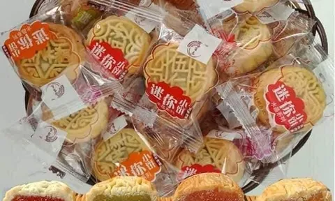 Bánh trung thu mini Trung Quốc 'siêu rẻ' ồ ạt về Việt Nam