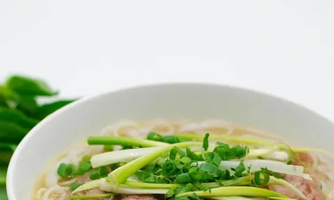 Phở bò Việt Nam lọt top các món ăn có nước dùng ngon nhất thế giới