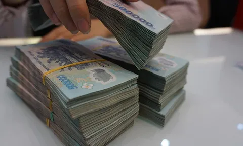 Làm sao để đảm bảo an toàn cho khách hàng khi gửi tiết kiệm?