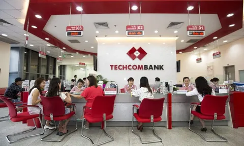 Khách hàng tố ngân hàng techcombank gây thiệt hại kinh tế
