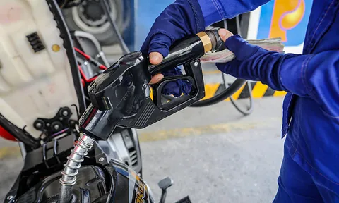 Giữ ổn định giá các mặt hàng xăng dầu từ 15h00 ngày 10/2/2021 để nhân dân yên tâm đón Tết