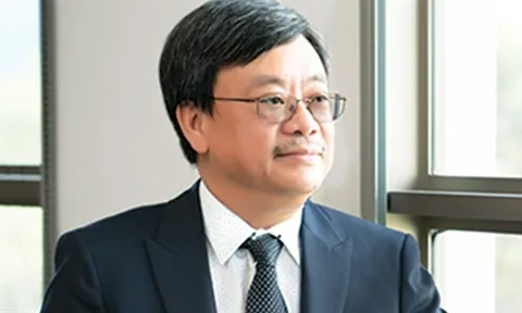 Tỷ phú thù lao 0 đồng, Thơ Nguyễn nộp thuế tiền tỷ