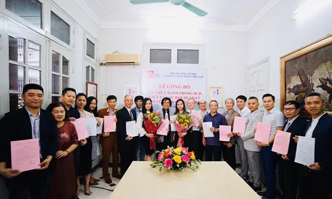Hiệp hội Thiết kế mẫu và Sáng tạo mỹ thuật Việt Nam công bố các chức danh của Hiệp hội nhiệm kỳ 2018-2023