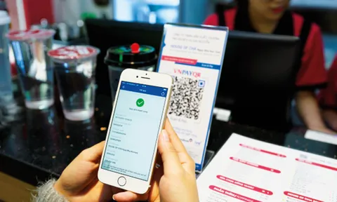 Tiền gửi thanh toán của người dân tại các ngân hàng tăng vọt, hơn 104 triệu tài khoản với số dư gần 750 nghìn tỷ đồng