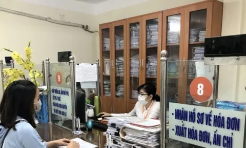 Cục Thuế Hà Nội cảnh báo mạo danh cán bộ thuế bán sách