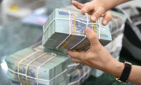 Lãi suất tiết kiệm đồng loạt tăng, gửi tiền tại ngân hàng nào có lợi nhất?