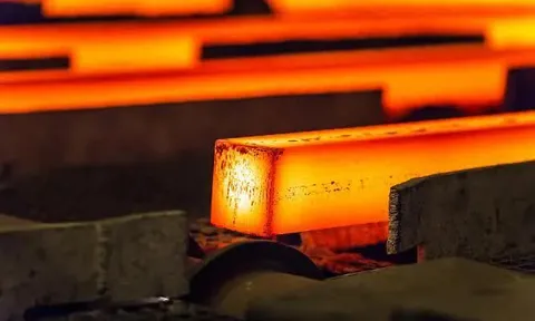 Thép cuộn cán nóng Mỹ vượt 1.700 USD/tấn, dự báo sẽ tiếp tục tăng
