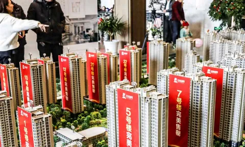 Economist: Khủng hoảng bất động sản sẽ khiến mô hình tăng trưởng kinh tế của Trung Quốc sụp đổ