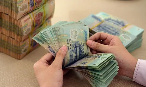 Nhu cầu gửi tiền của người dân giảm mạnh