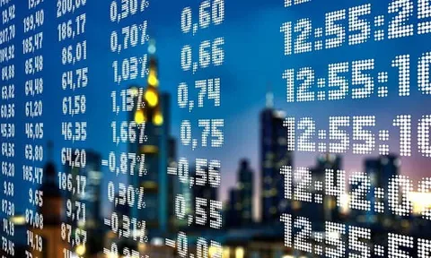 Nhìn lại các mô hình đầu tư trong quá khứ: Lạm phát tăng ở mức nào thì NĐT nên 'rót tiền' vào cổ phiếu, trái phiếu, vàng, BĐS...?