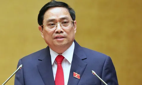 Thủ tướng Phạm Minh Chính trả lời chất vấn: "Việc học trực tuyến không thể kéo dài"