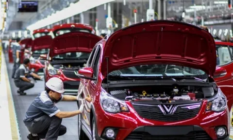 Đề xuất miễn thuế nhập khẩu linh kiện sản xuất 200 ôtô Vinfast xuất khẩu