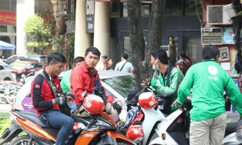 Grab, Bee, phải nộp thay thuế thu nhập cá nhân của tài xế từ 5/12