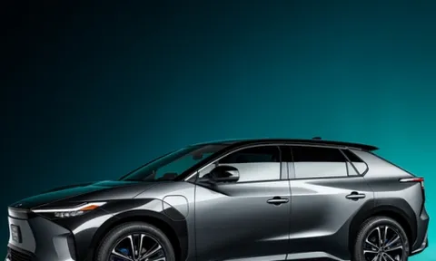 Toyota sử dụng công nghệ pin của hãng xe Trung Quốc