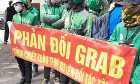 Tổng cục Thuế yêu cầu Grab giải trình vụ tăng cước phí lên tài xế
