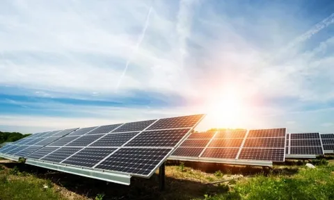 Thị trường pin mặt trời: Sản phẩm kém chất lượng ngày càng hoành hành