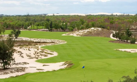 FLC Quảng Bình tài trợ 'Bamboo Airways Golf Tournament 2022” với giải HIO 100 tỷ đồng