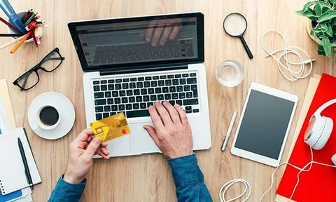 Mua sắm trực tuyến qua thẻ tín dụng: Tết thảnh thơi hưởng nhiều ưu đãi