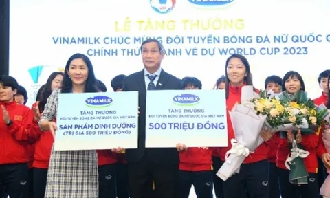 Vinamilk trao thưởng 500 triệu tiền mặt và 2 năm sử dụng sản phẩm để chúc mừng thành tích đội tuyển bóng đá nữ quốc gia