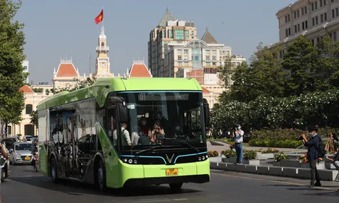 VinBus khai trương tuyến buýt điện đầu tiên kết nối mạng lưới vận tải công cộng TP. HCM