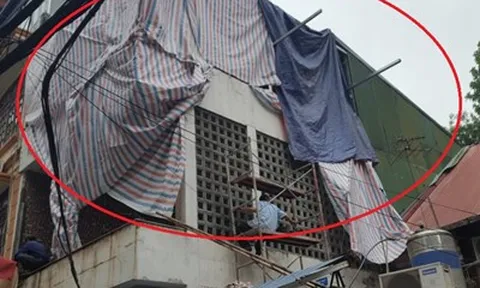 Tại phường Cửa Đông (Hoàn Kiếm, Hà Nội): Vi phạm trật tự xây dựng trên công trình biệt thự hạng I