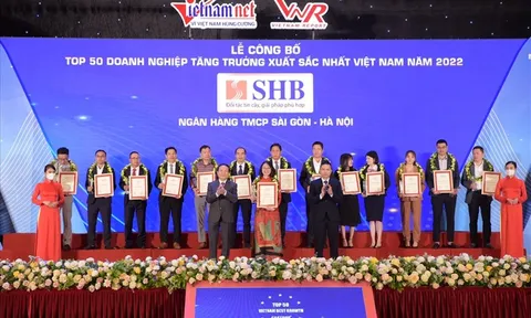4 năm liên tiếp, SHB được vinh danh Top 50 doanh nghiệp tăng trưởng xuất sắc
