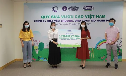 Vinamilk và Quỹ sữa Vươn cao Việt Nam năm 2021 trao tặng 1,7 triệu ly sữa
