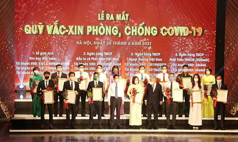 HDMon Holdings trao tặng 50 tỷ đồng tại sự kiện ra mắt Quỹ vắc-xin phòng, chống COVID-19