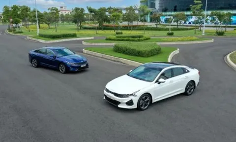 Thaco tung cùng lúc 3 phiên bản khác nhau của Kia K5 với giá từ 869 triệu đồng