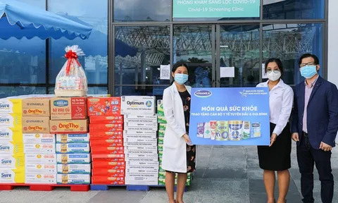Vinamilk trao tặng món quà sức khỏe đến cán bộ y tế tuyến đầu cùng gia đình nhân ngày Gia đình Việt Nam