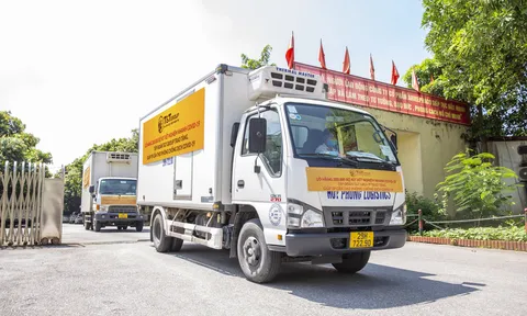 T&T Group trao tặng trên 25 tỷ đồng thiết bị, vật tư y tế "tiếp sức" cho TP Cần Thơ chống dịch Covid-19