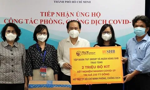 T&T Group và SHB trao tặng TP.HCM 2 triệu bộ kit xét nghiệm nhanh COVID-19
