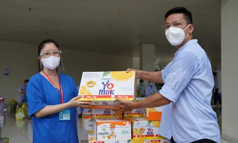Vinamilk ủng hộ thêm 5 tỷ đồng sản phẩm và thiết bị y tế cho các trung tâm hồi sức và bệnh viện tuyến đầu
